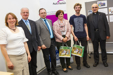 Neuhold, Sonntagsblatt